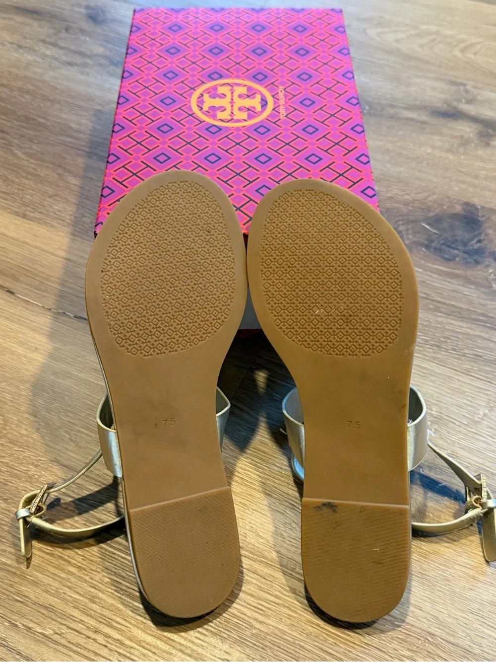 Tory Burch Metallic Gold Logo Thong Sandals - Picture 9 of 13